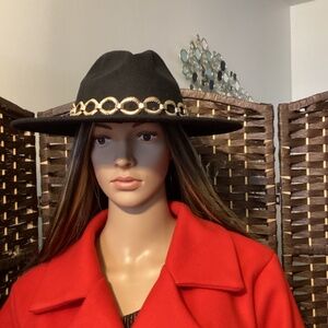 Wide Brim Felt Hat With Band